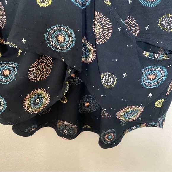 RVCA Top Black Fireworks Print Romper, Size Medium - Picture 4 of 10